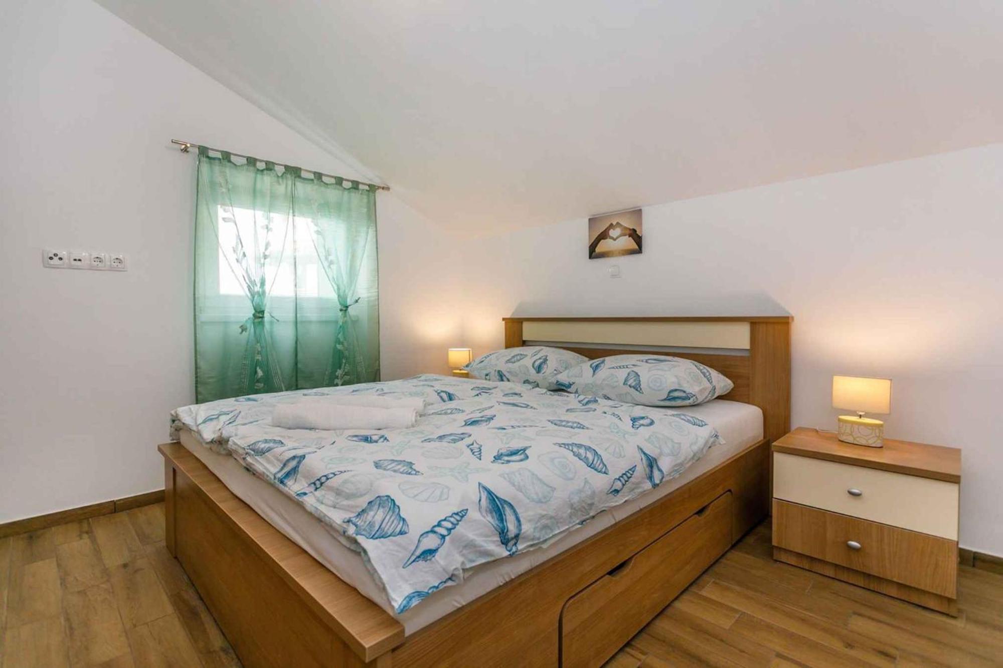 Apartment In Malinska/Insel Krk 38057 Zewnętrze zdjęcie